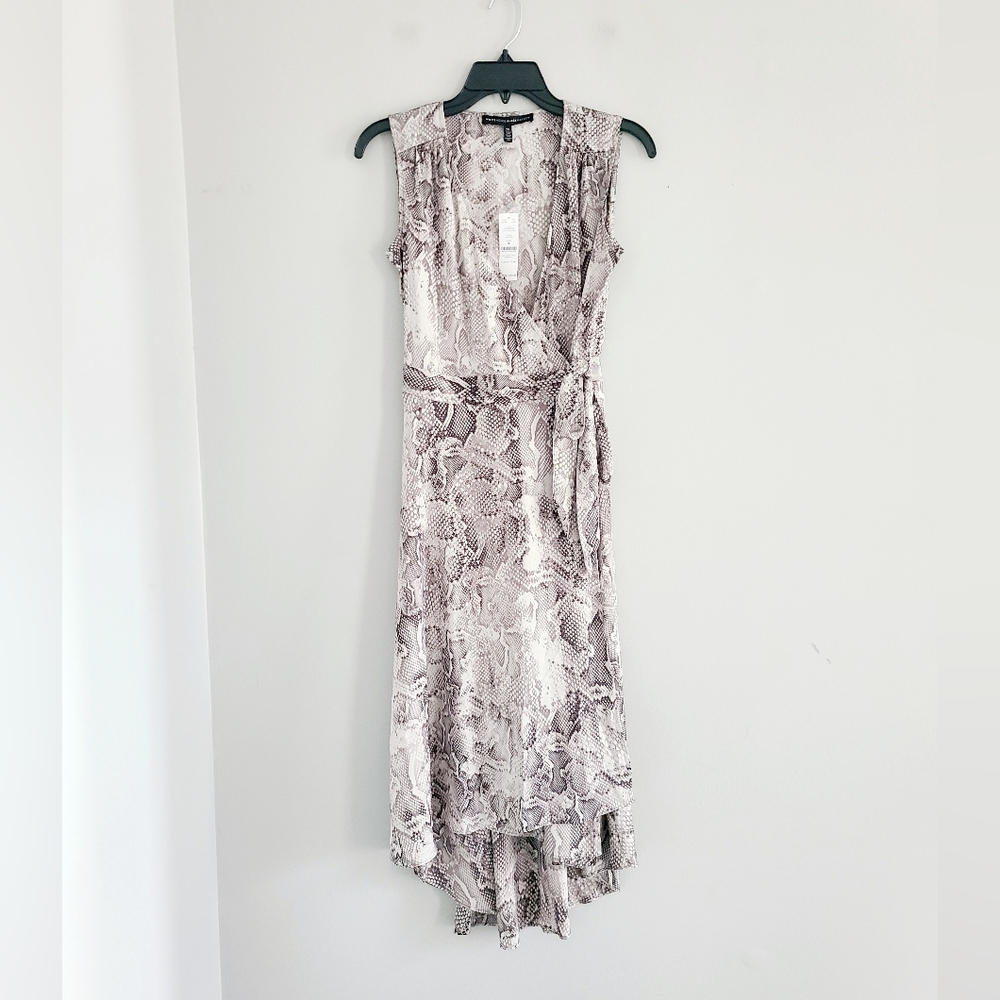 White House Black Market Sbake Midi Wrap Dress 00 NWT